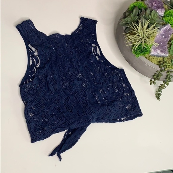 Navy Blue crocheted crop front knot tank top small women’s - Picture 3 of 5